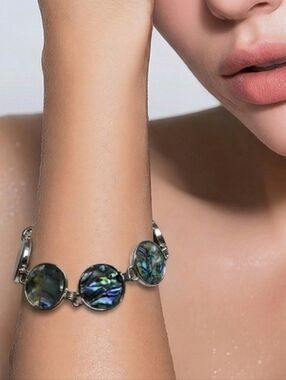 🆕️ ABALONE DISC SHAPED LINK BRACELET IN SILVERTONE